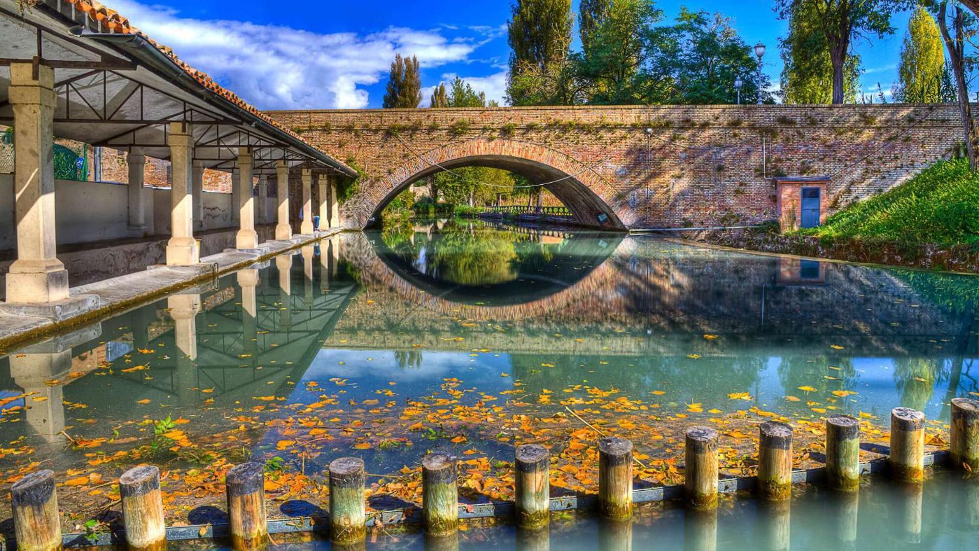 Appartamento Con Camino In Centro Storico Bevagna Exterior foto