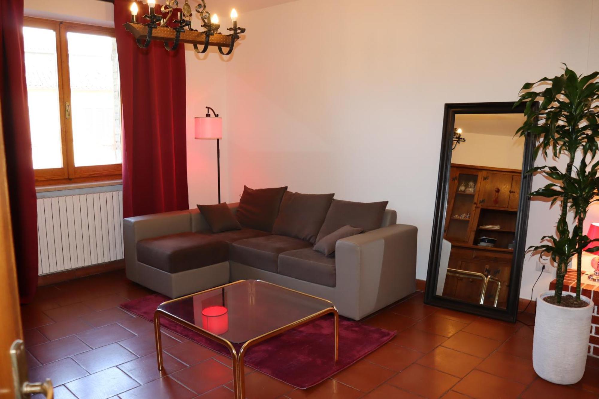 Appartamento Con Camino In Centro Storico Bevagna Exterior foto